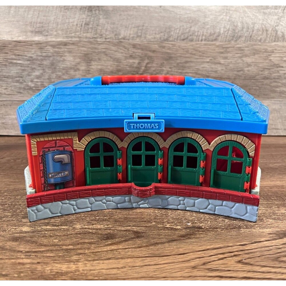 Learning Curve Thomas & Friends Roundhouse/Turntable Folding Carry Case 2002